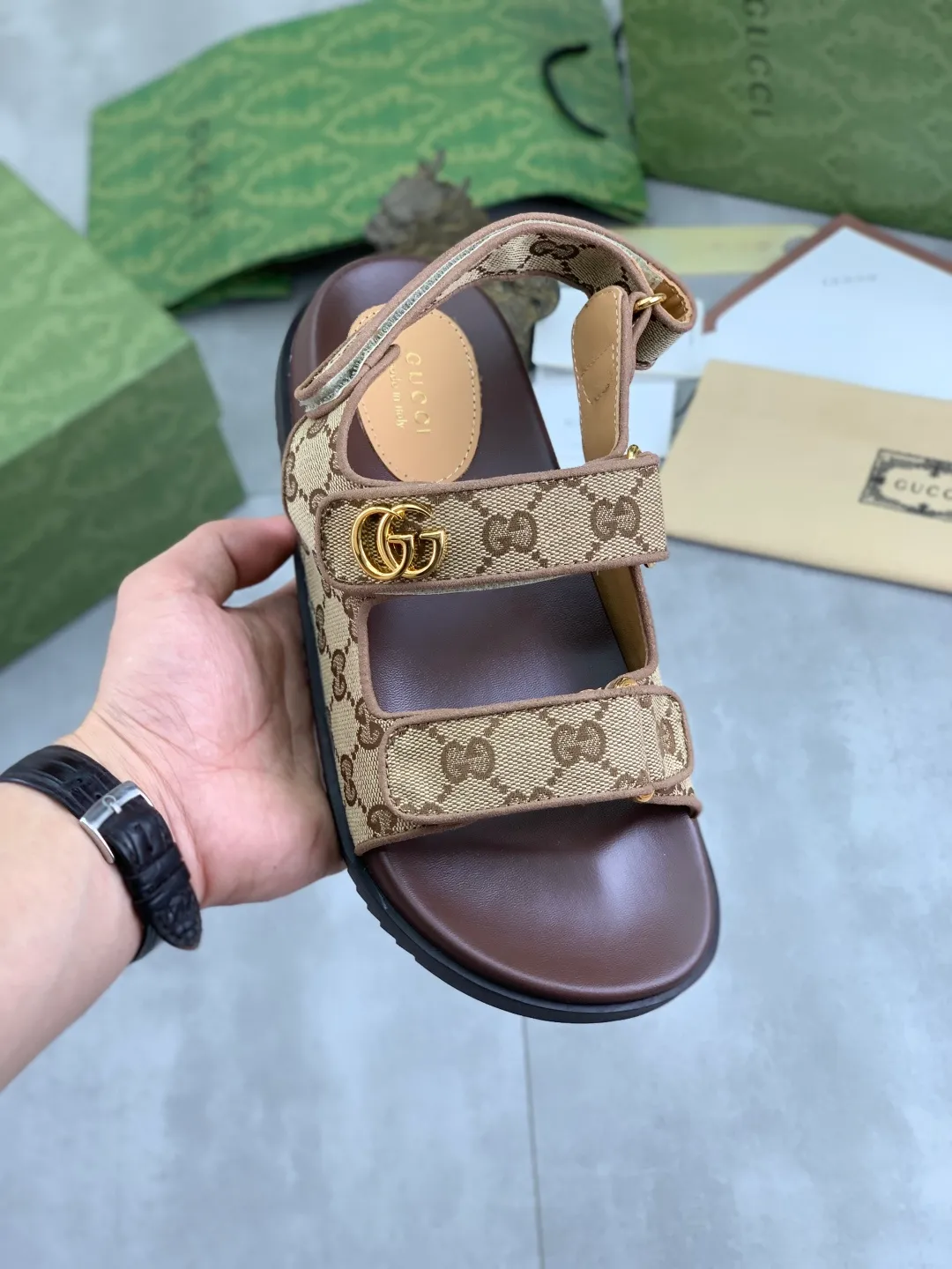 Men's Men's Shoes 💰P460💰【New Style】High Version 🎁🎁🎁 GUCCI New Year of the Snake casual slippers, original official website, perfect workmanship, transmitting a kind of noble luxury, sublimating its definition of luxury in Gucci's high-end extraordinary craftsmanship. Original Gucci double G combination outsole, code number: 35-45, complete package